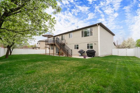 Tiny photo for 991 W OLDHAM DR N, North Salt Lake, UT 84054 (MLS # 2147725)
