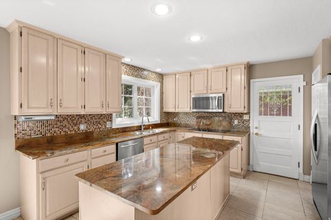 Tiny photo for 2797 E SOMMET DR, Holladay, UT 84117 (MLS # 2148756)