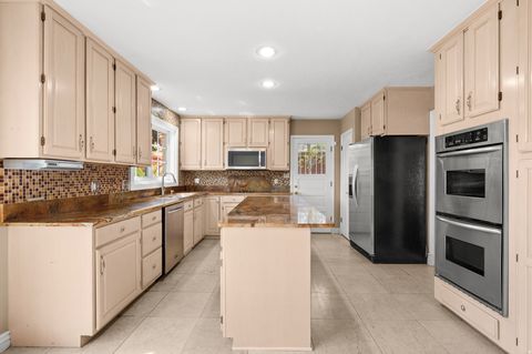 Tiny photo for 2797 E SOMMET DR, Holladay, UT 84117 (MLS # 2148756)