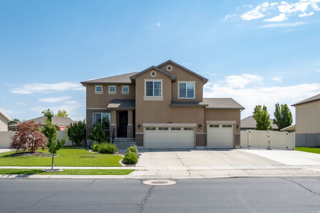 Photo of 4563 W 5850 S, Hooper, UT 84315 (MLS # 2171964)