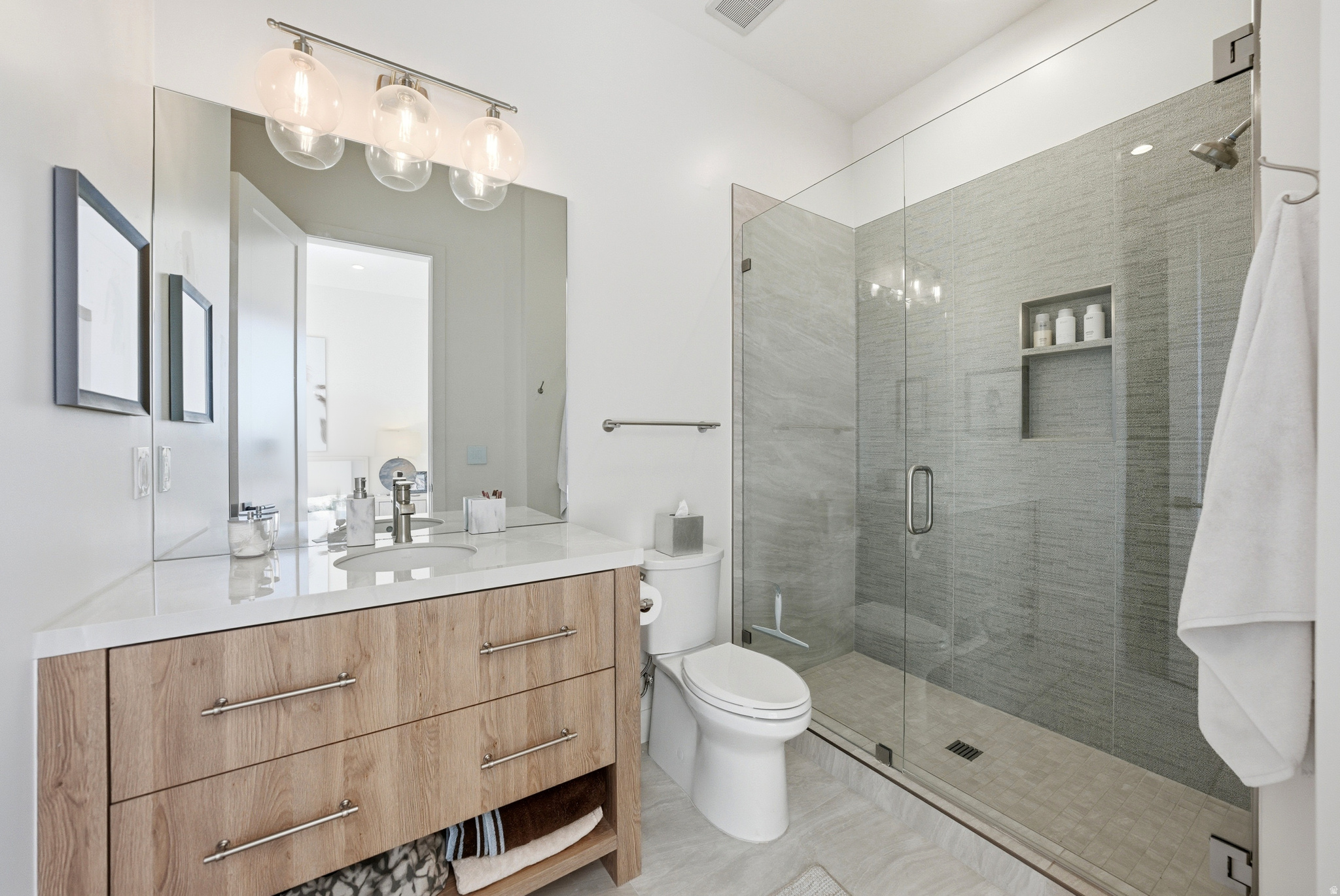 SOARING HAWK - Residential