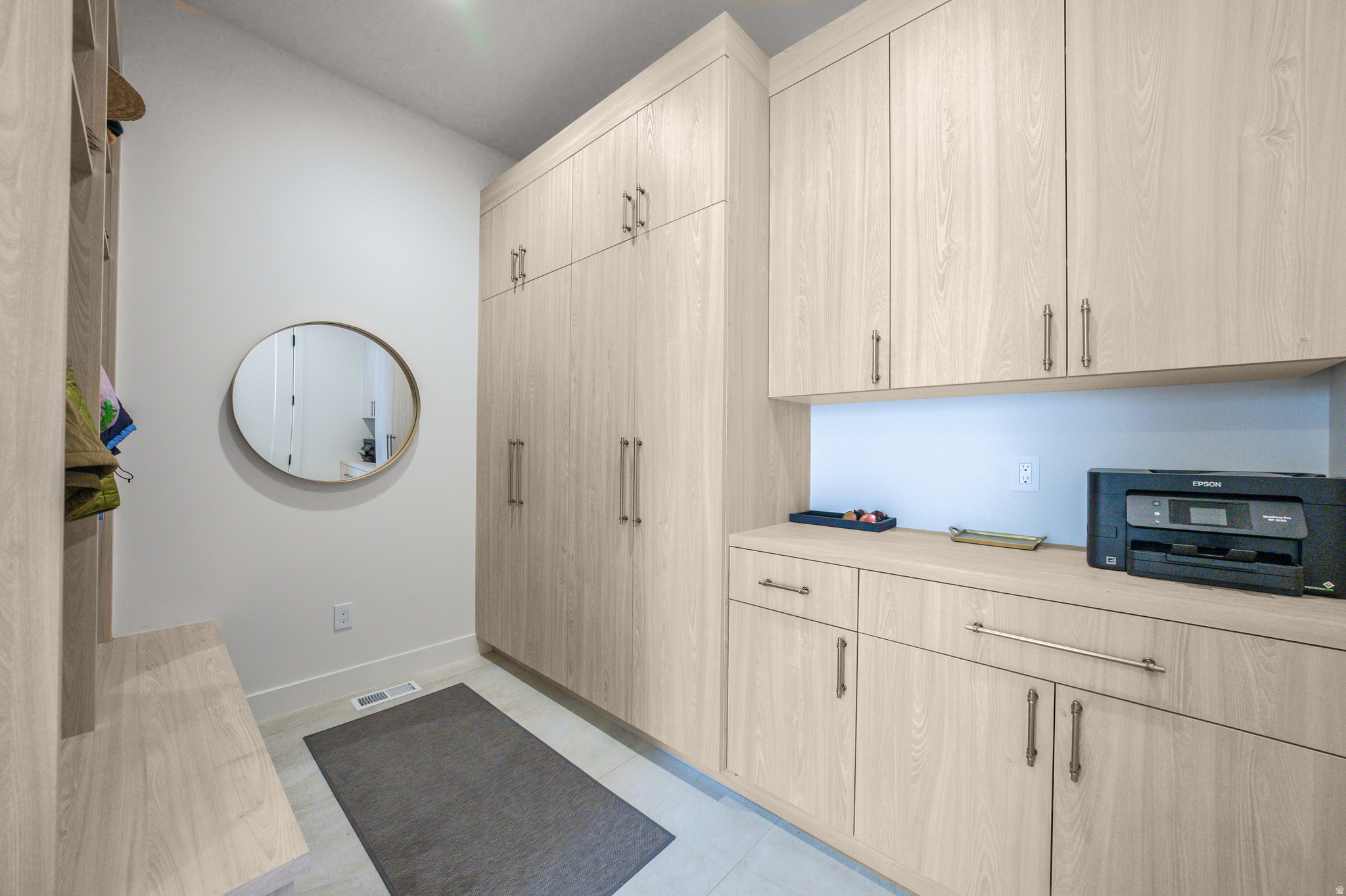 SOARING HAWK - Residential