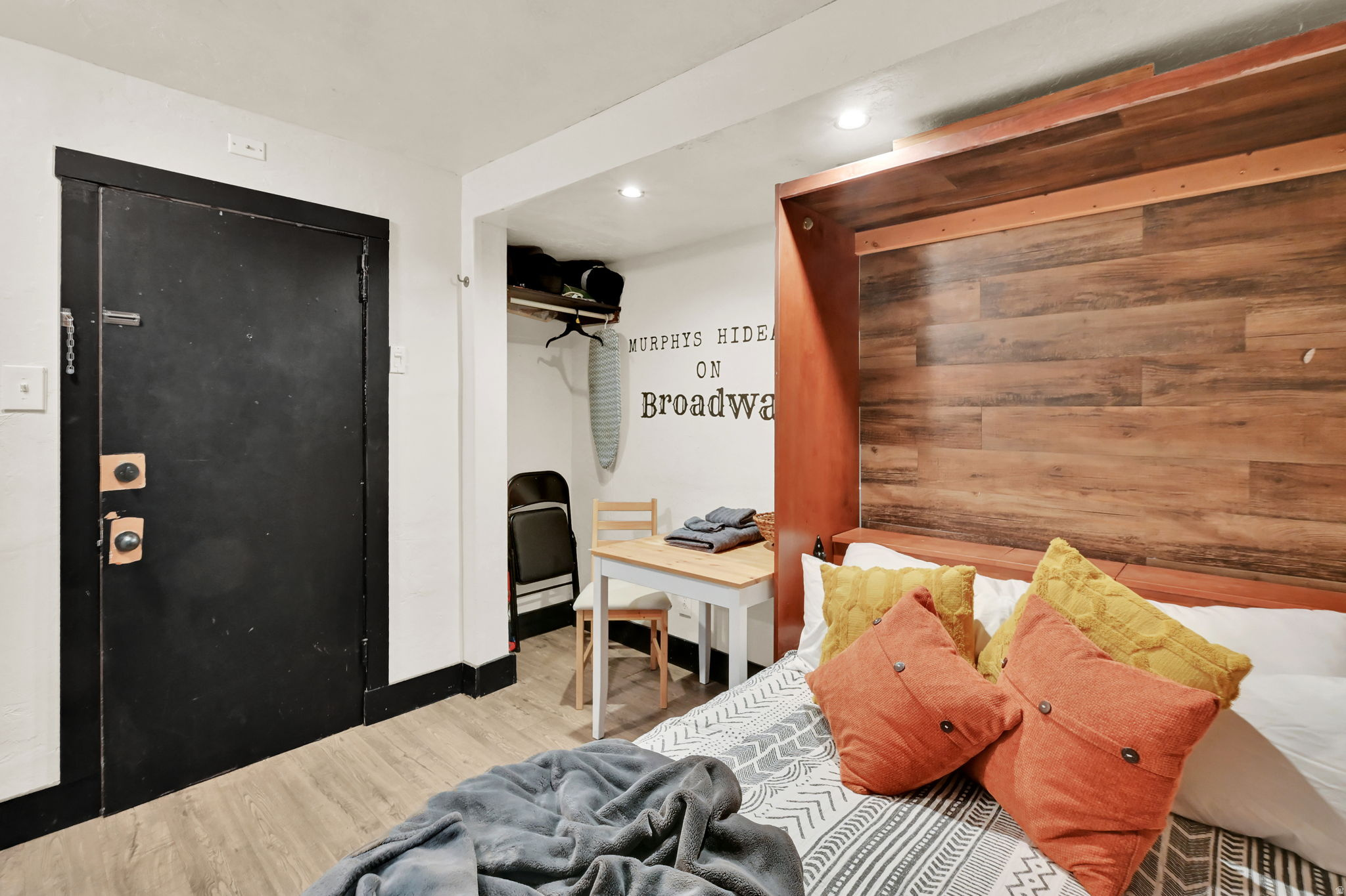 SAMPSON ALTADENA CONDOMINIUM - Residential