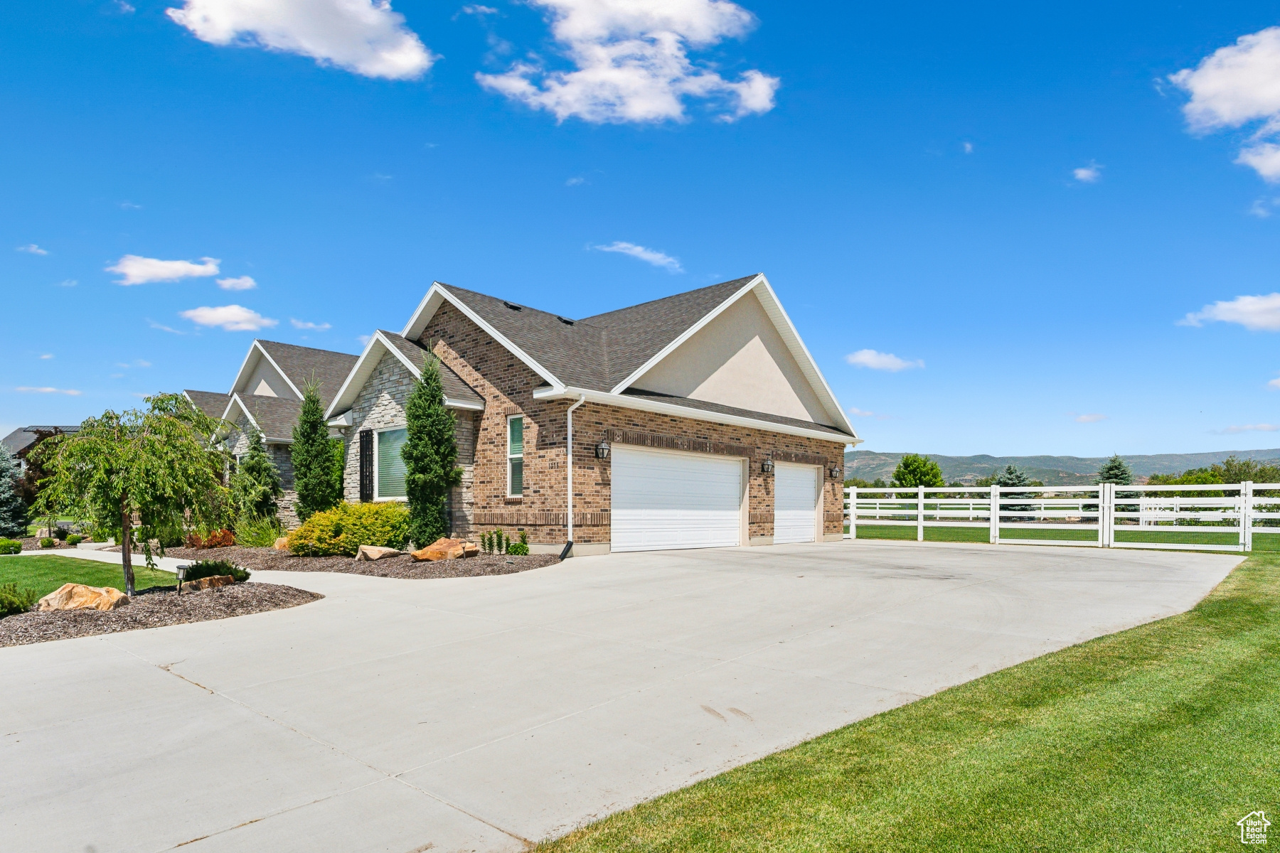 SUMMIT MEADOWS SUBDIVISION - Residential