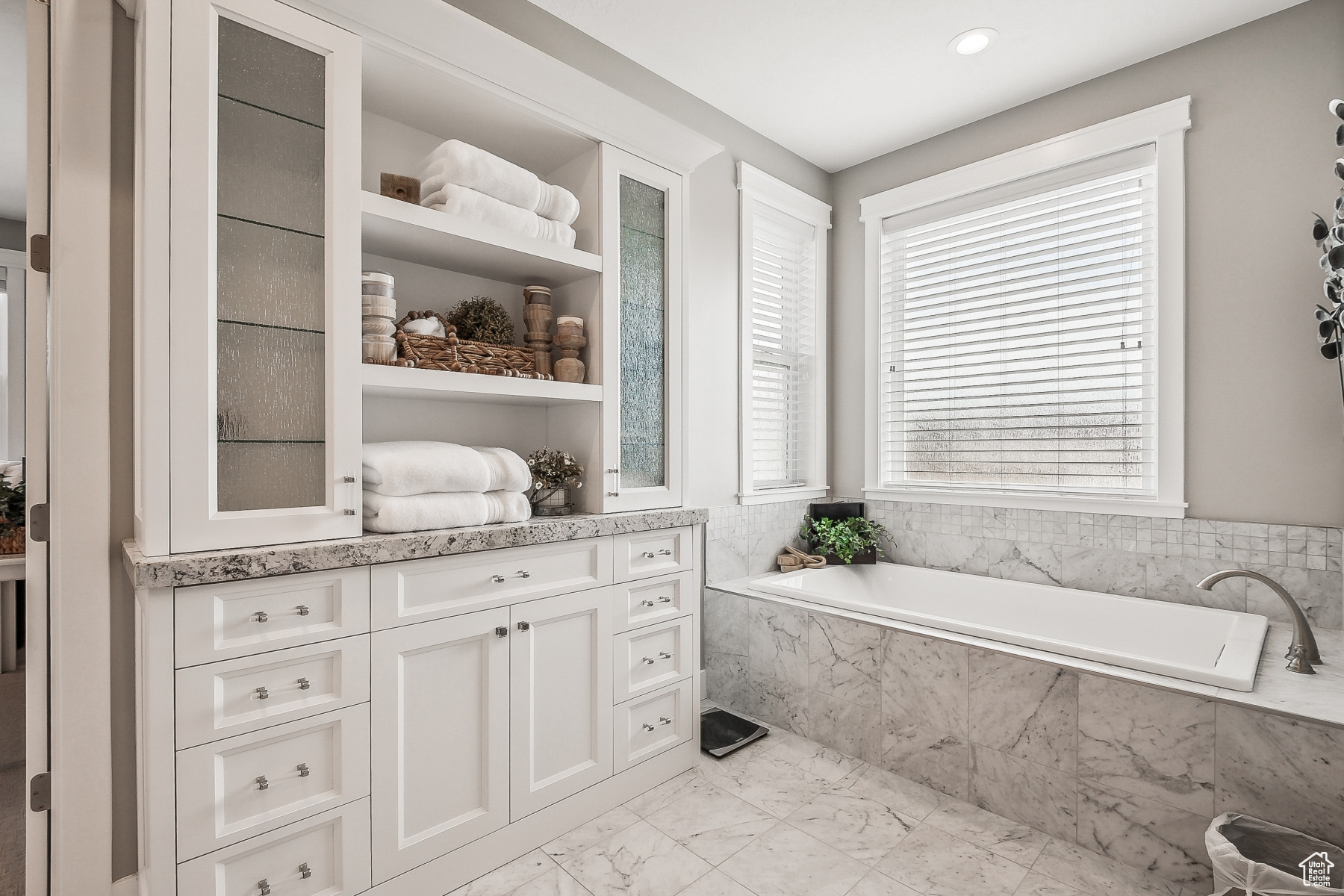 SUMMIT MEADOWS SUBDIVISION - Residential