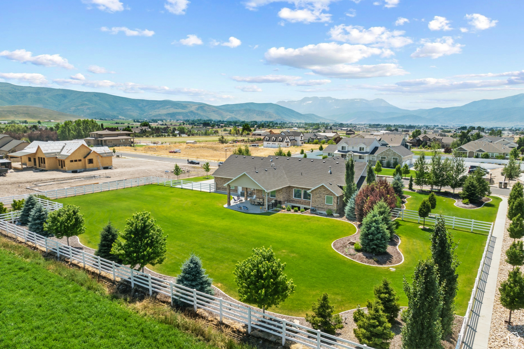 SUMMIT MEADOWS SUBDIVISION - Residential