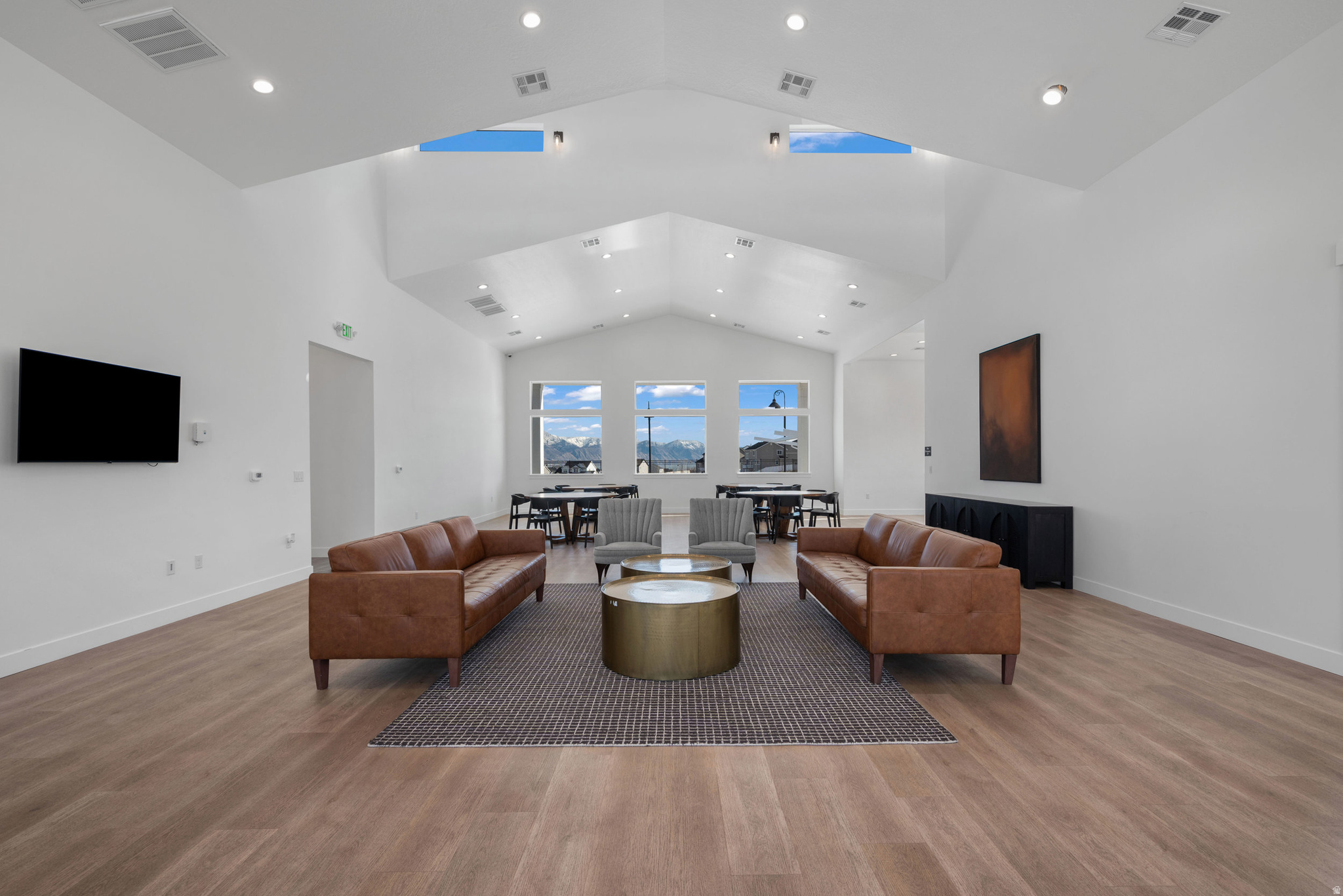 HIGHRIDGE - Residential