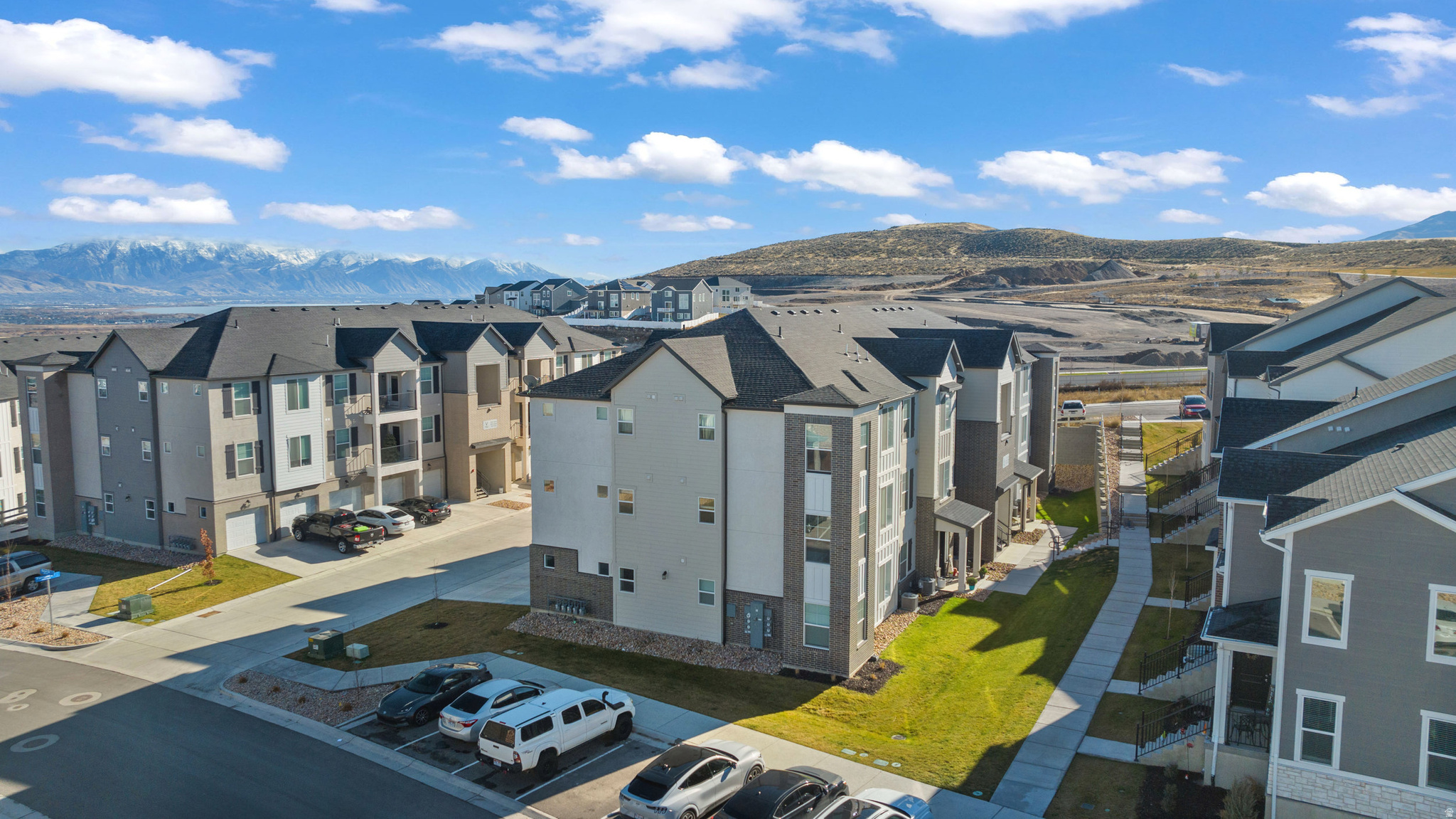 HIGHRIDGE - Residential