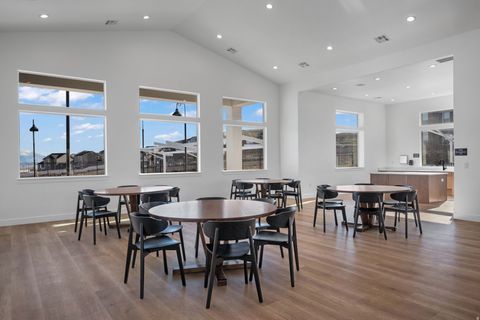 Tiny photo for 753 N FAVREAU LN #U203, Saratoga Springs, UT 84045 (MLS # 2129486)