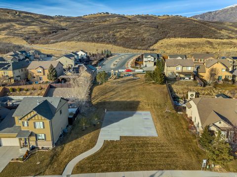 Tiny photo for 2043 E BROOKINGS DR, Draper (UT Cnty), UT 84020 (MLS # 2132481)