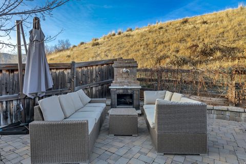 Tiny photo for 2043 E BROOKINGS DR, Draper (UT Cnty), UT 84020 (MLS # 2132481)