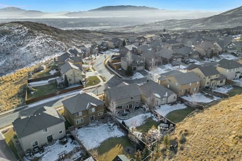 Tiny photo for 2043 E BROOKINGS DR, Draper (UT Cnty), UT 84020 (MLS # 2132481)