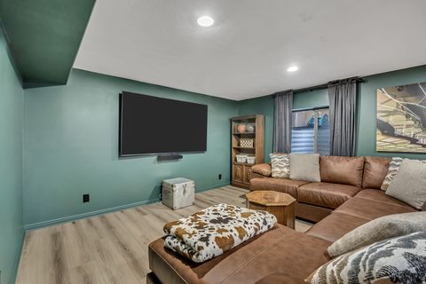 Tiny photo for 2043 E BROOKINGS DR, Draper (UT Cnty), UT 84020 (MLS # 2132481)