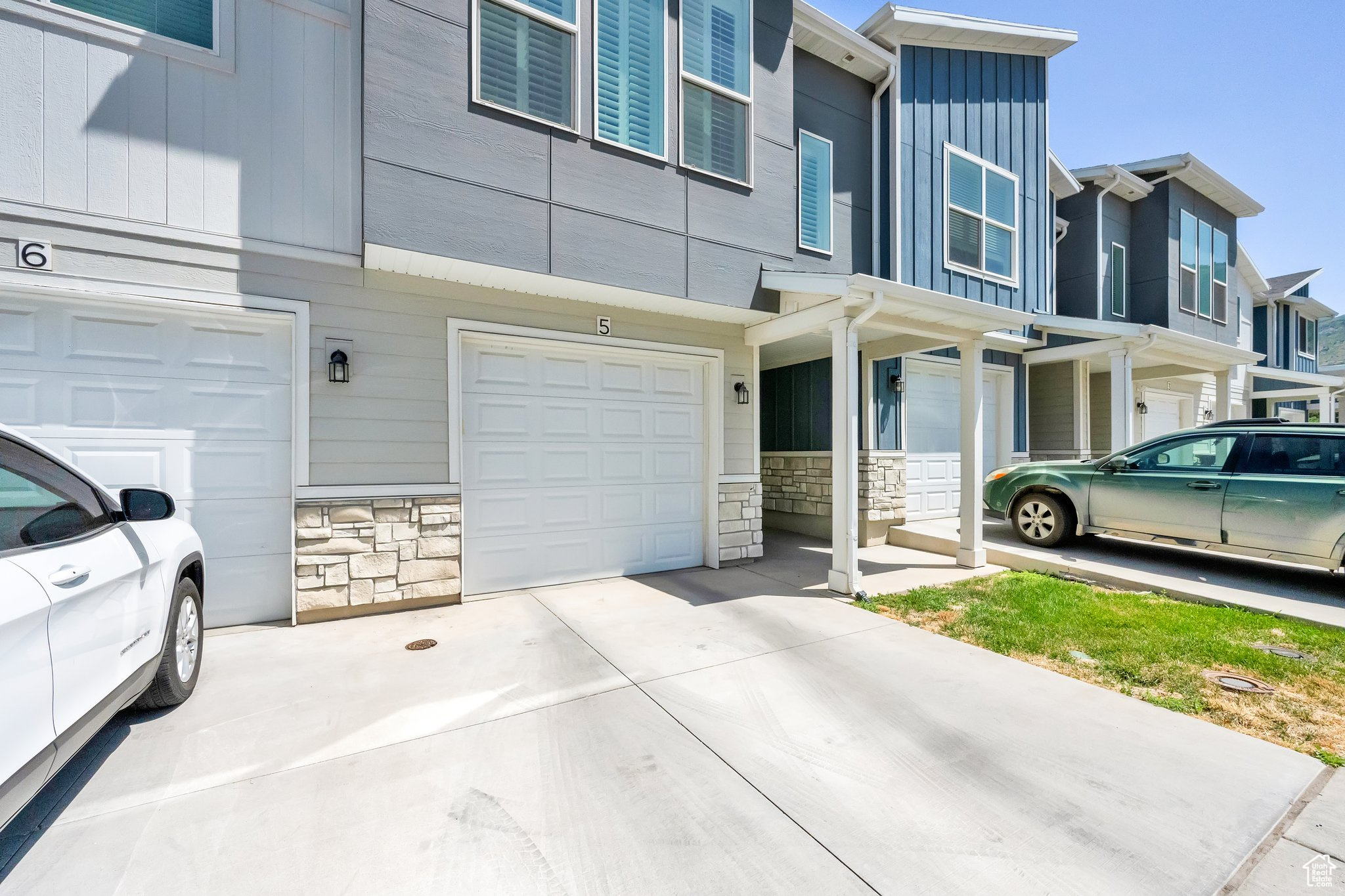 PROMINENCE POINT SUB - Residential