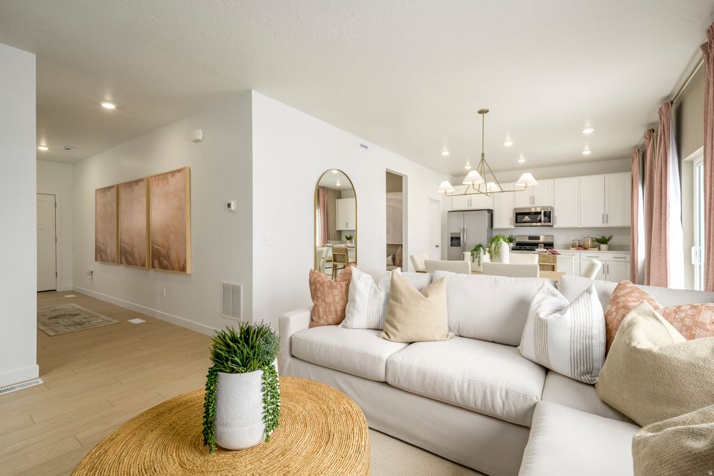 Photo of 1654 W BLUE FLAX DR #1530, Saratoga Springs, UT 84045 (MLS # 2124422)