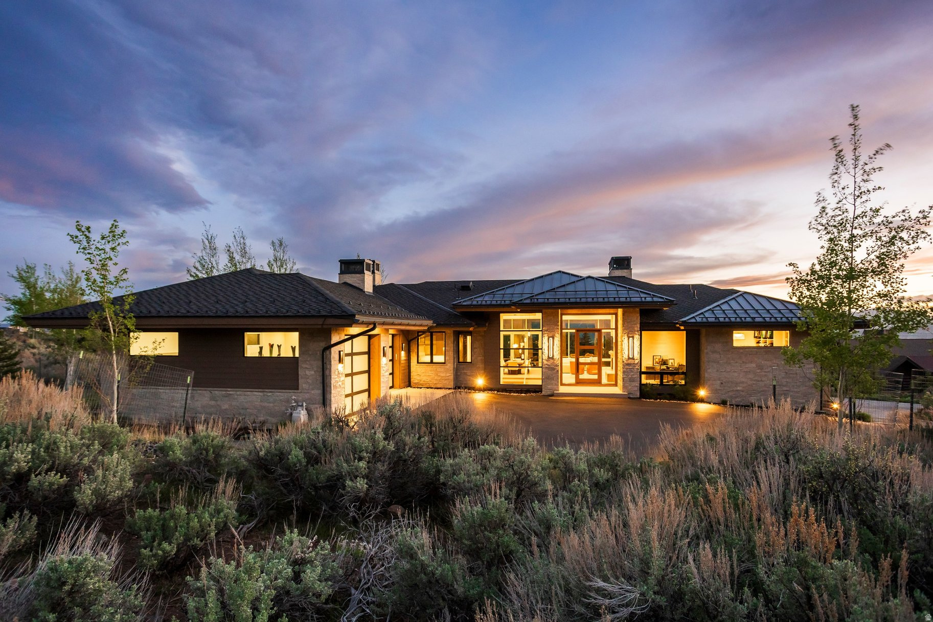 WEST HILLS - Residential