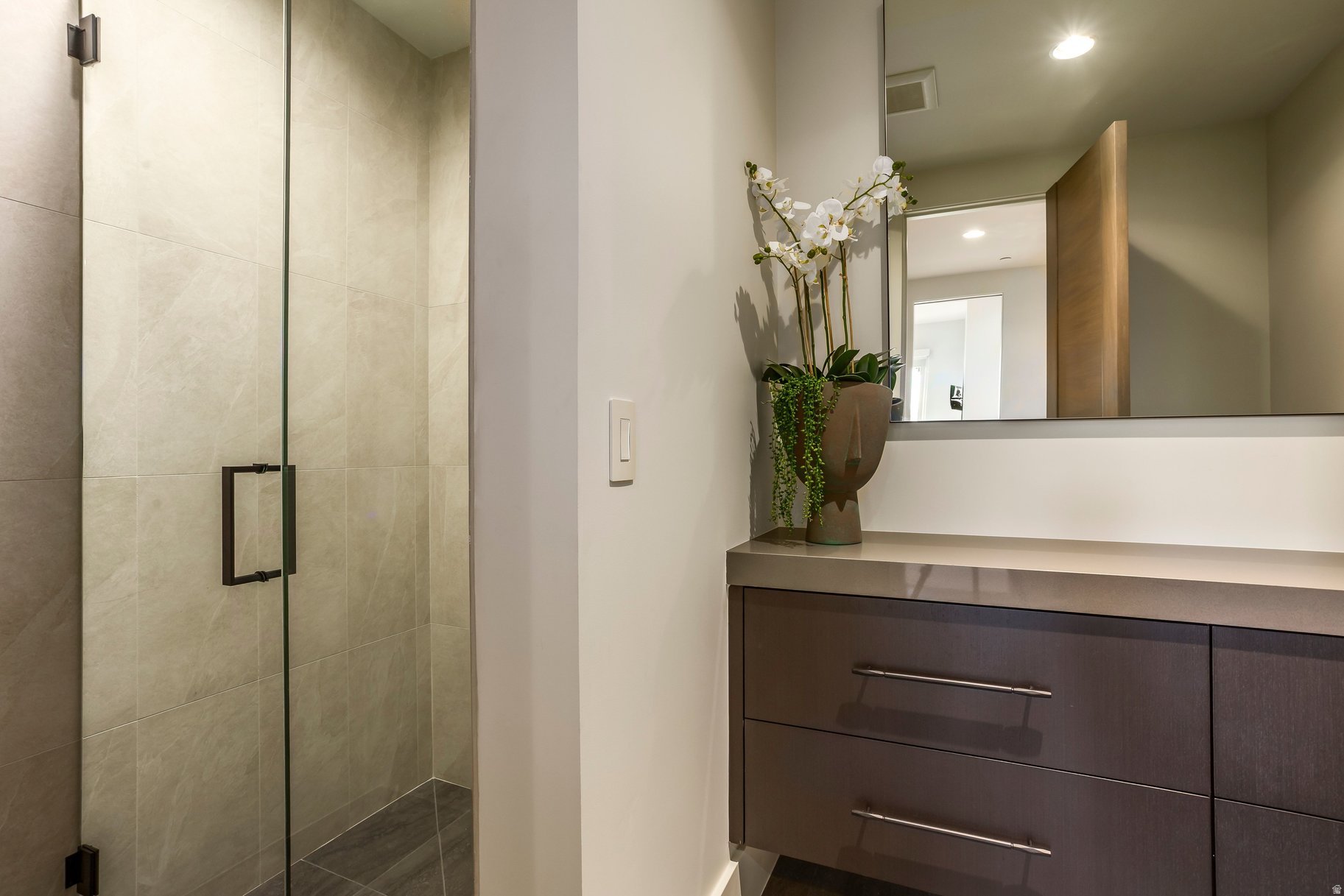 WEST HILLS - Residential