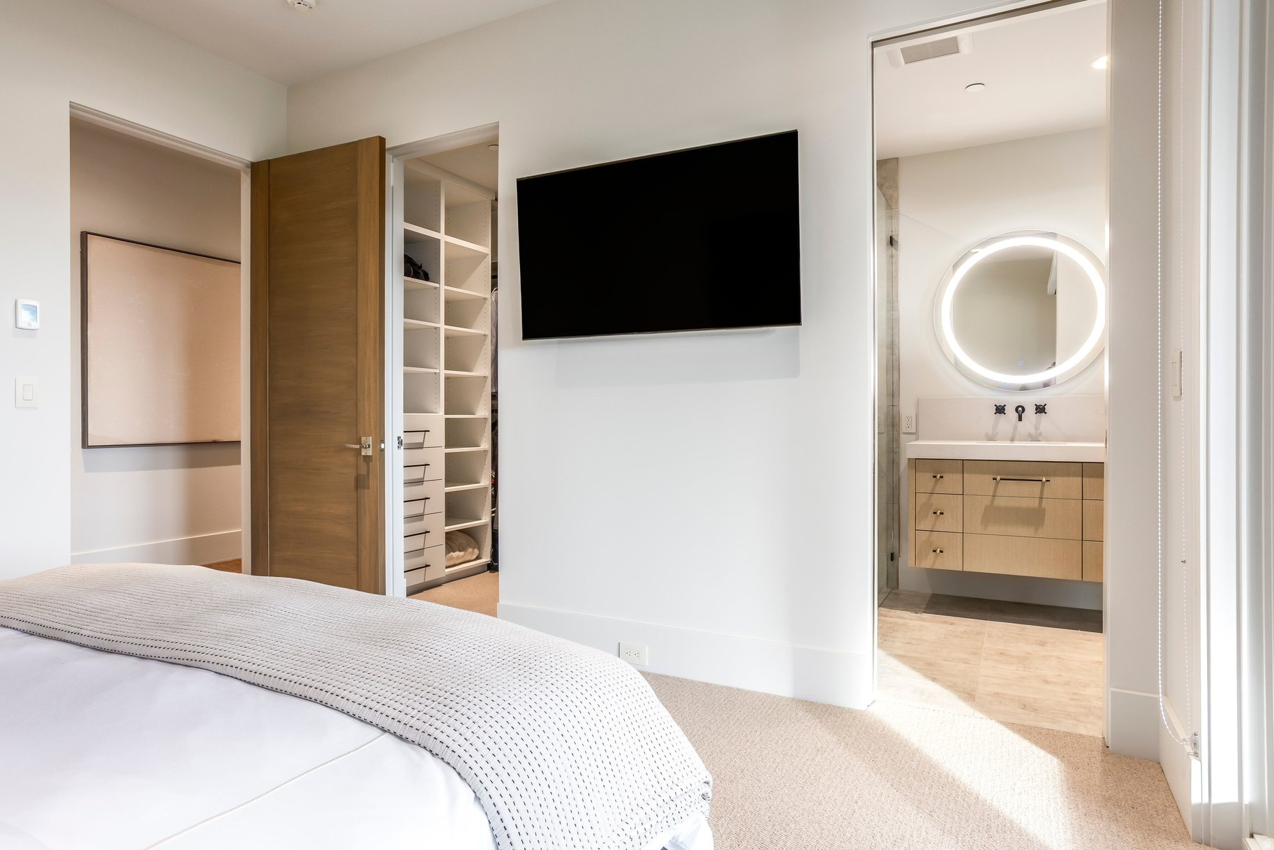 WEST HILLS - Residential
