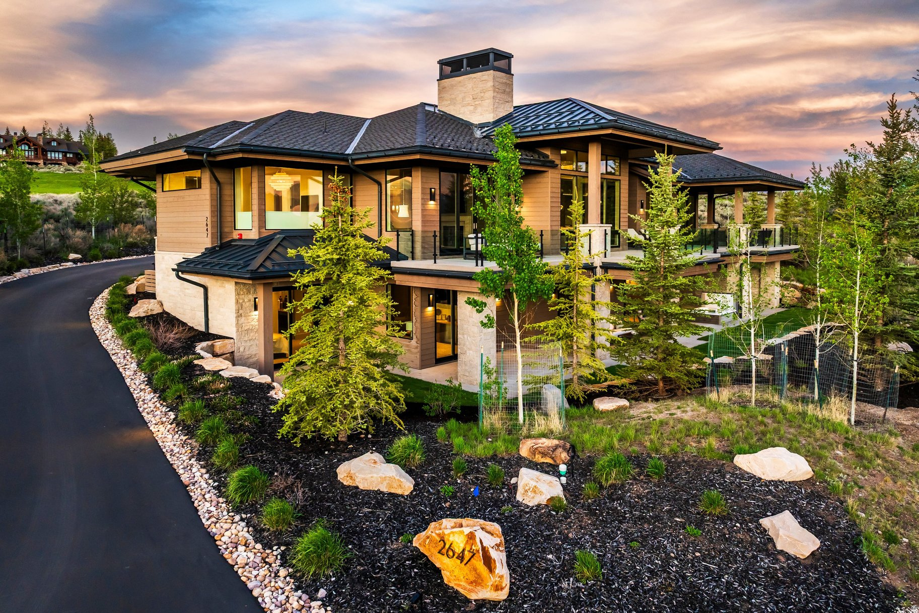 WEST HILLS - Residential