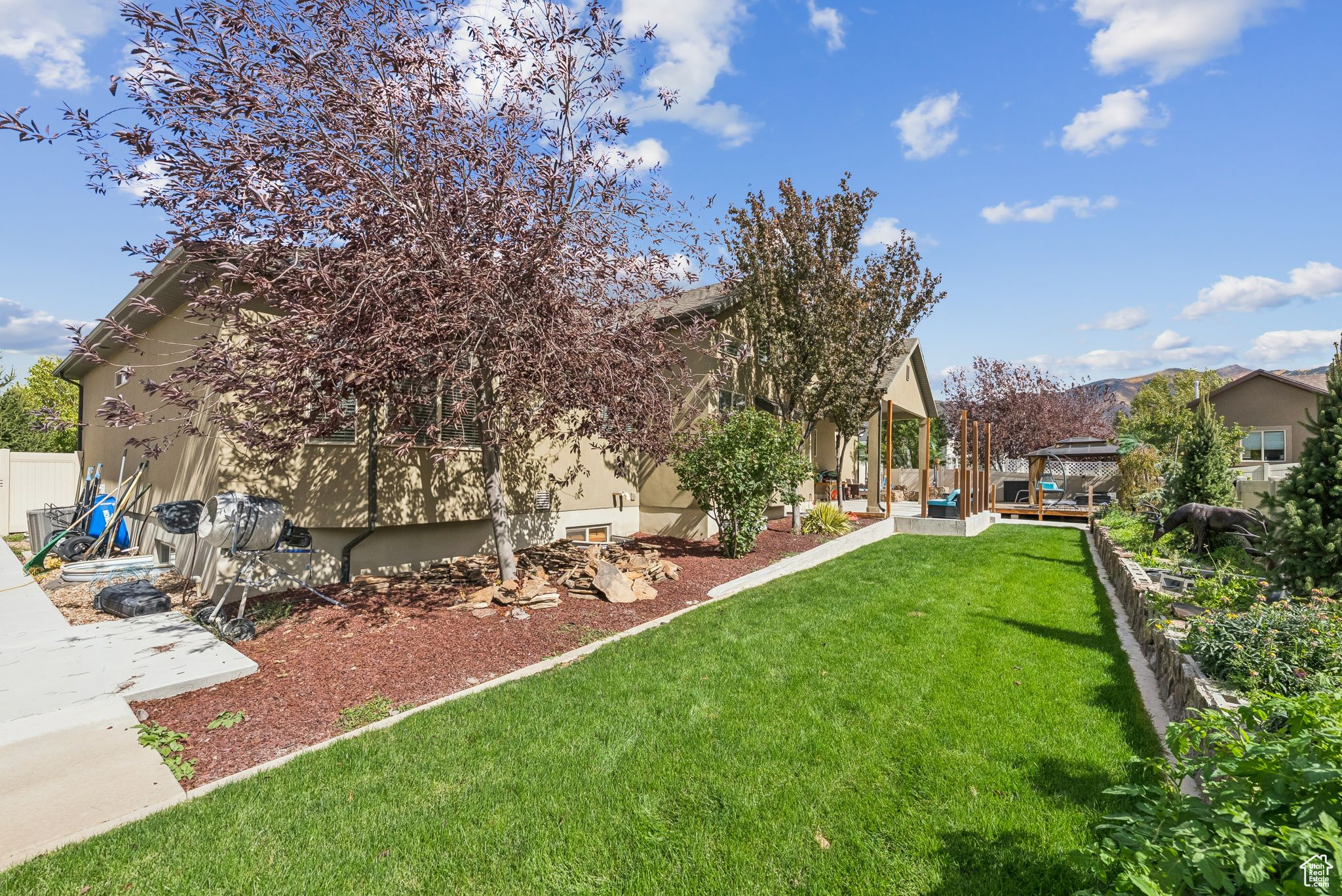 SHADY BROOK LANE PUD - Residential
