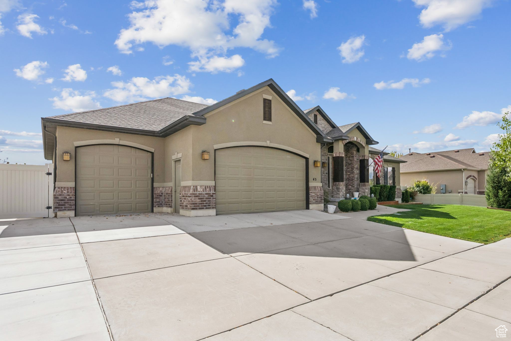 SHADY BROOK LANE PUD - Residential