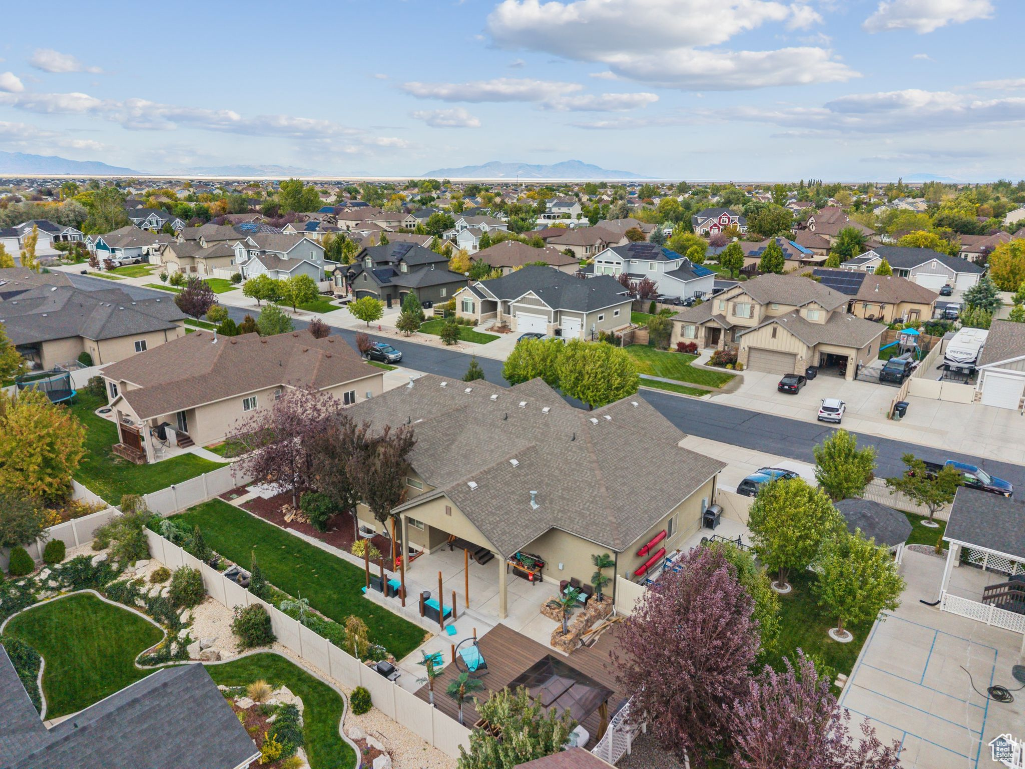 SHADY BROOK LANE PUD - Residential
