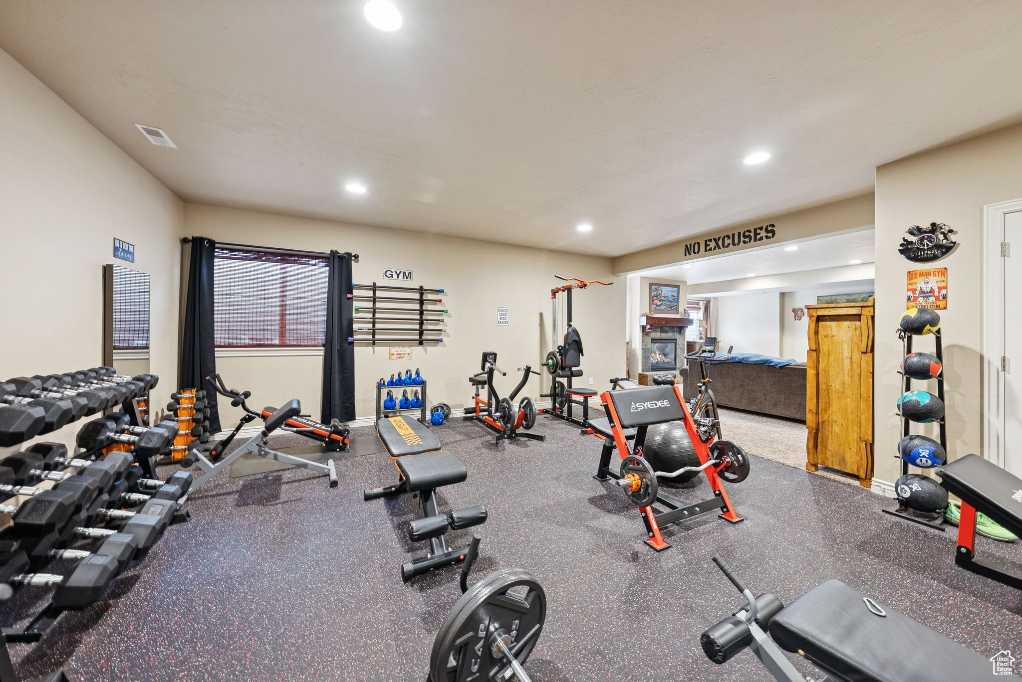 SHADY BROOK LANE PUD - Residential