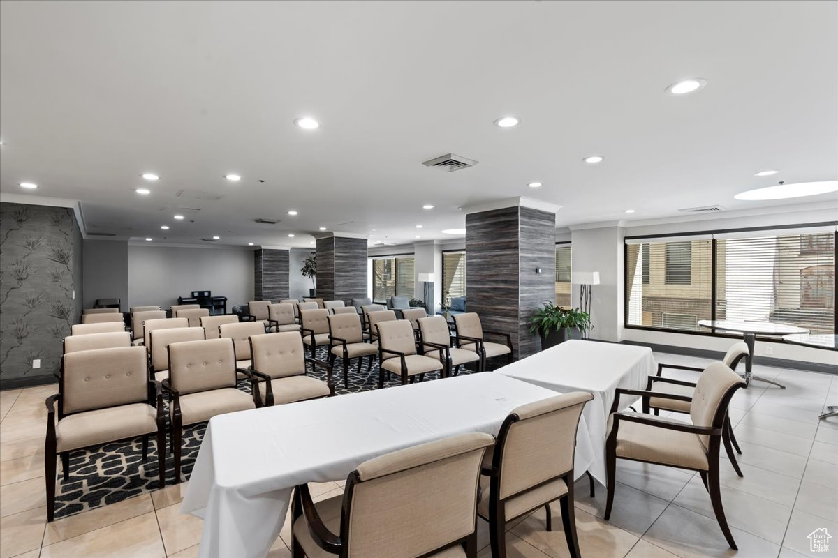 AMERICAN TOWERS - Residential