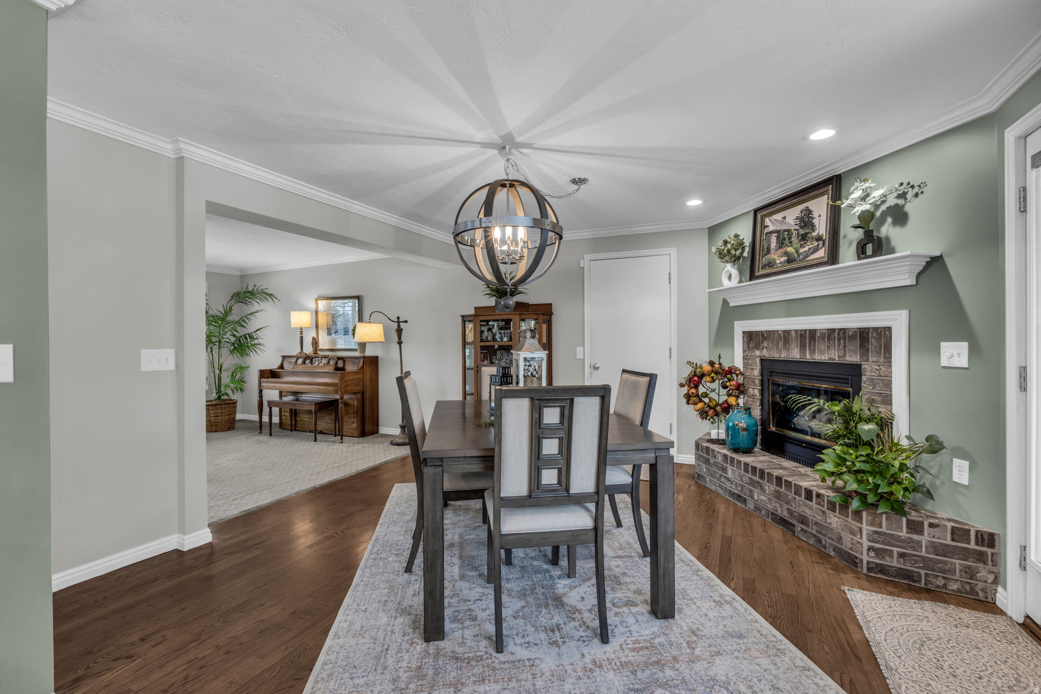 CAPISTRANO VILLA - Residential