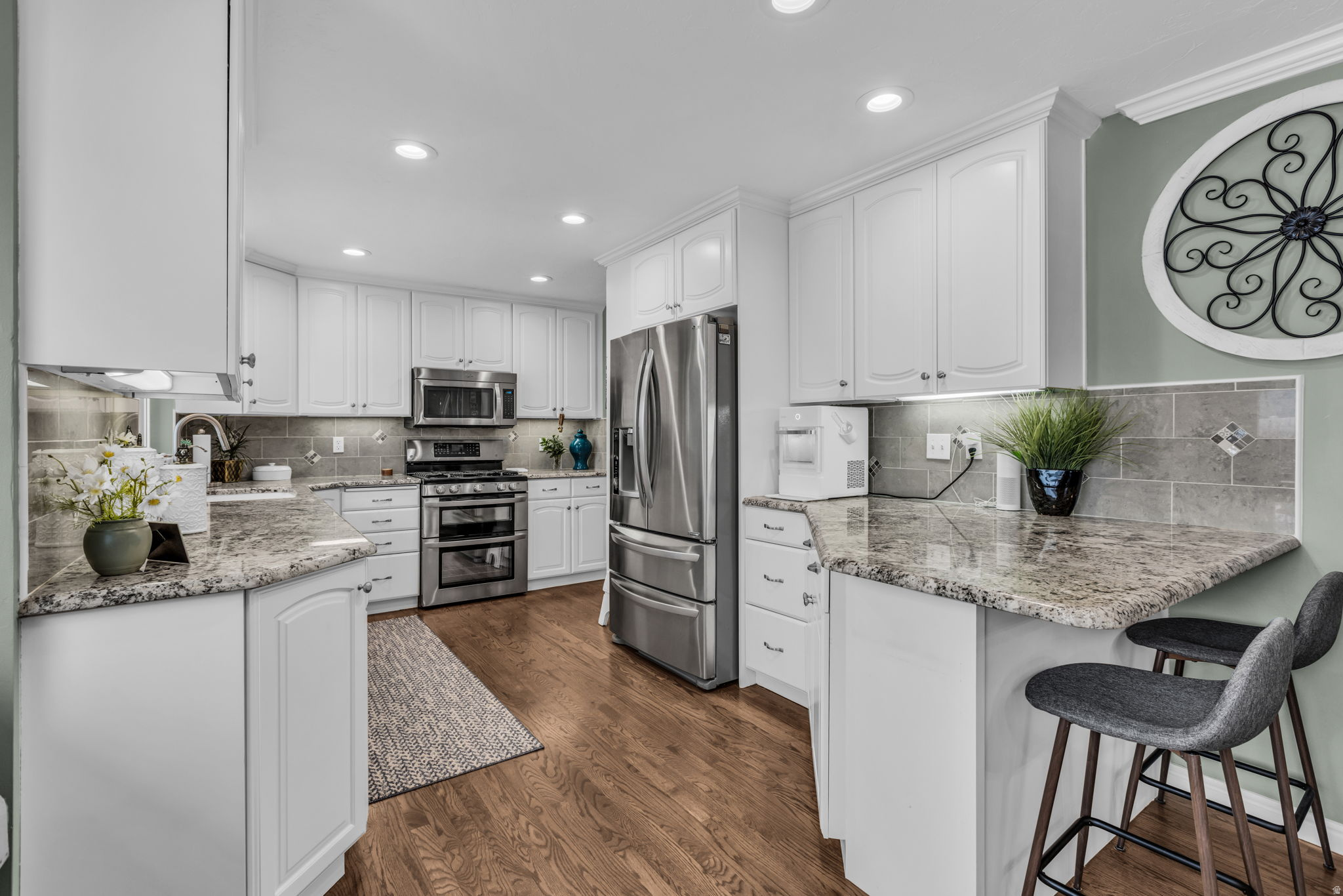 CAPISTRANO VILLA - Residential