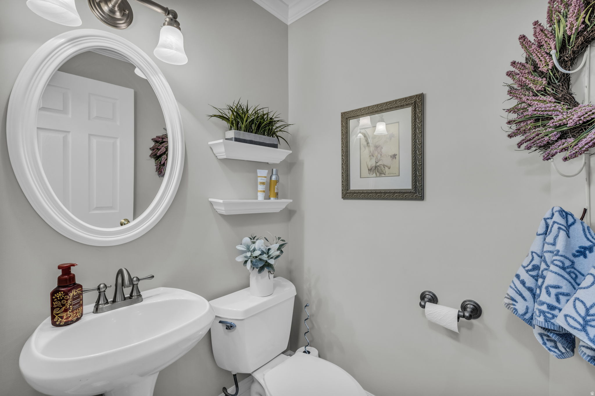 CAPISTRANO VILLA - Residential