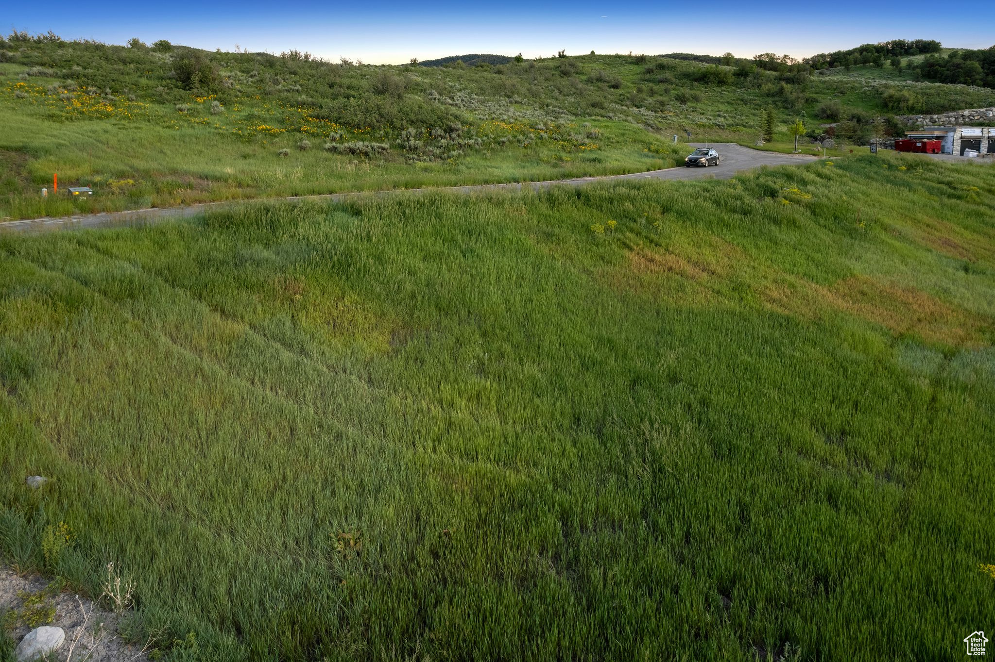 TRAPPERS CROSSING - Land