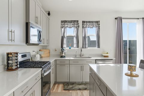 Tiny photo for 732 E STONEBRIAR DR N, Eagle Mountain, UT 84005 (MLS # 2135472)