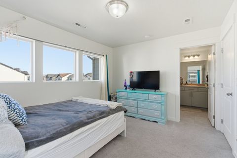 Tiny photo for 732 E STONEBRIAR DR N, Eagle Mountain, UT 84005 (MLS # 2135472)