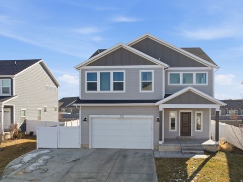 Tiny photo for 732 E STONEBRIAR DR N, Eagle Mountain, UT 84005 (MLS # 2135472)