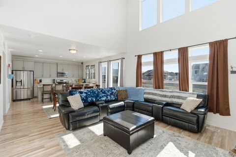 Tiny photo for 732 E STONEBRIAR DR N, Eagle Mountain, UT 84005 (MLS # 2135472)