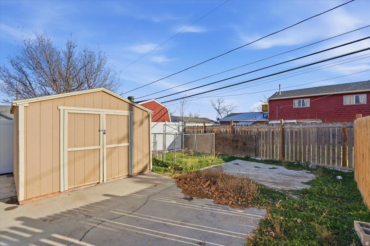 LAKE RIDGE - Residential