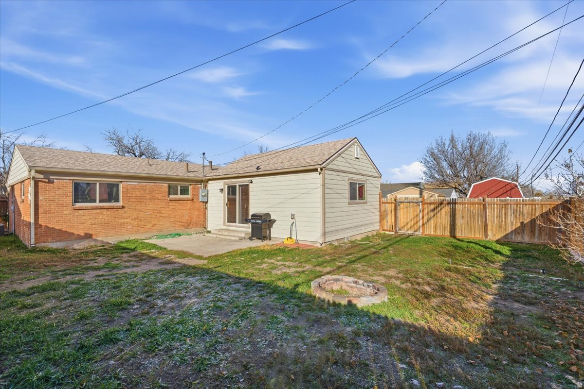 LAKE RIDGE - Residential