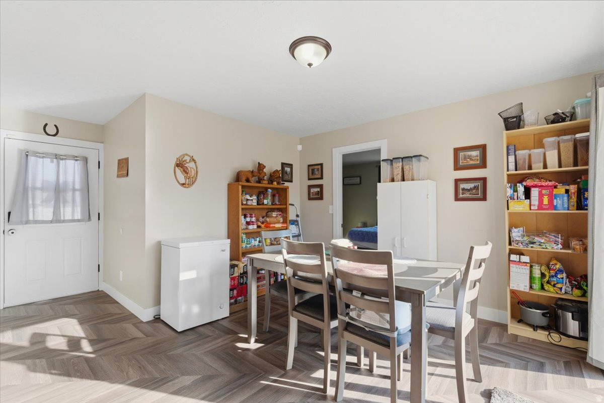 LAKE RIDGE - Residential