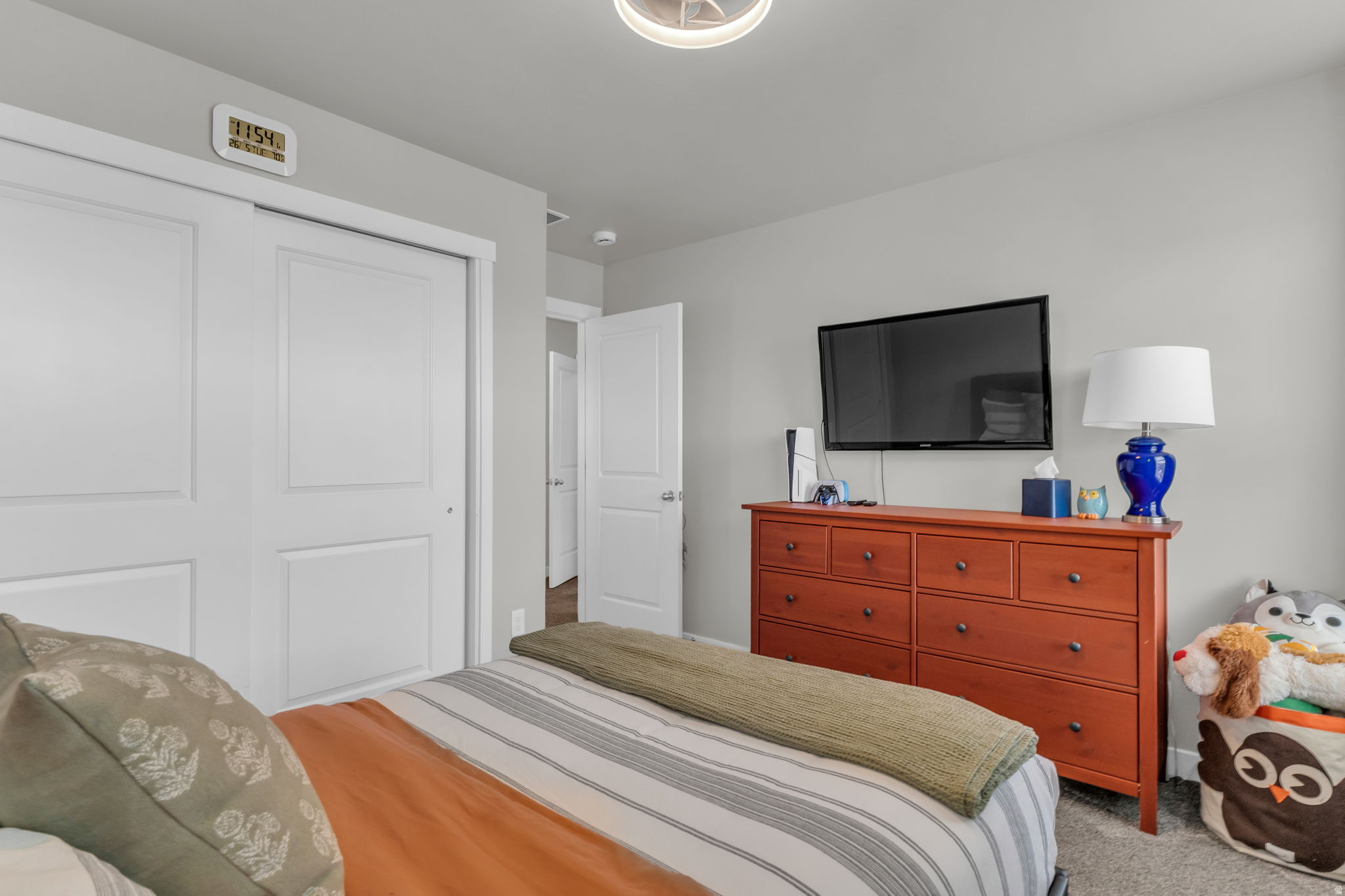 RUSHTON MEADOWS TOWN - Residential