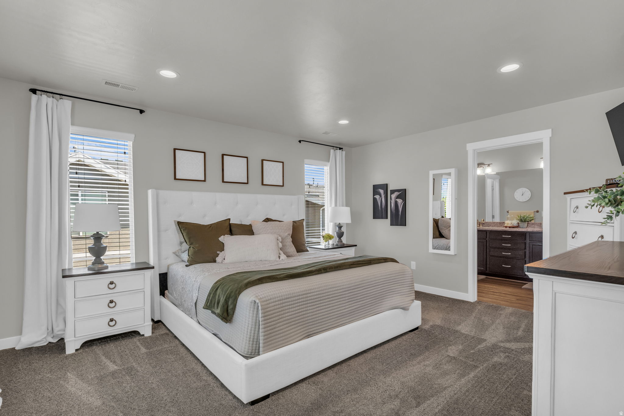RUSHTON MEADOWS TOWN - Residential