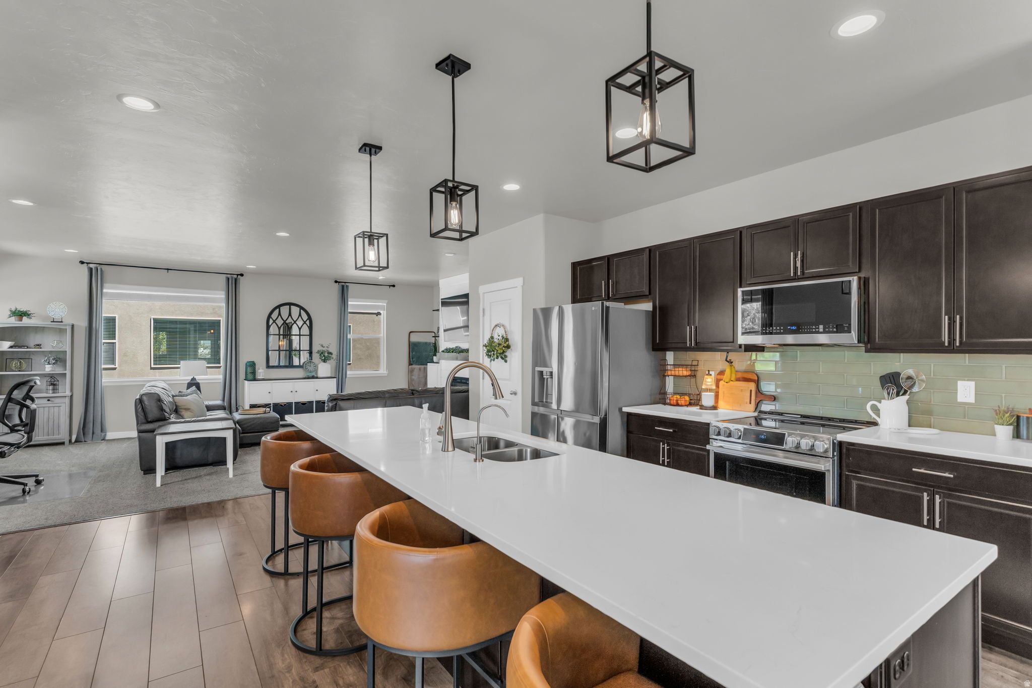 RUSHTON MEADOWS TOWN - Residential