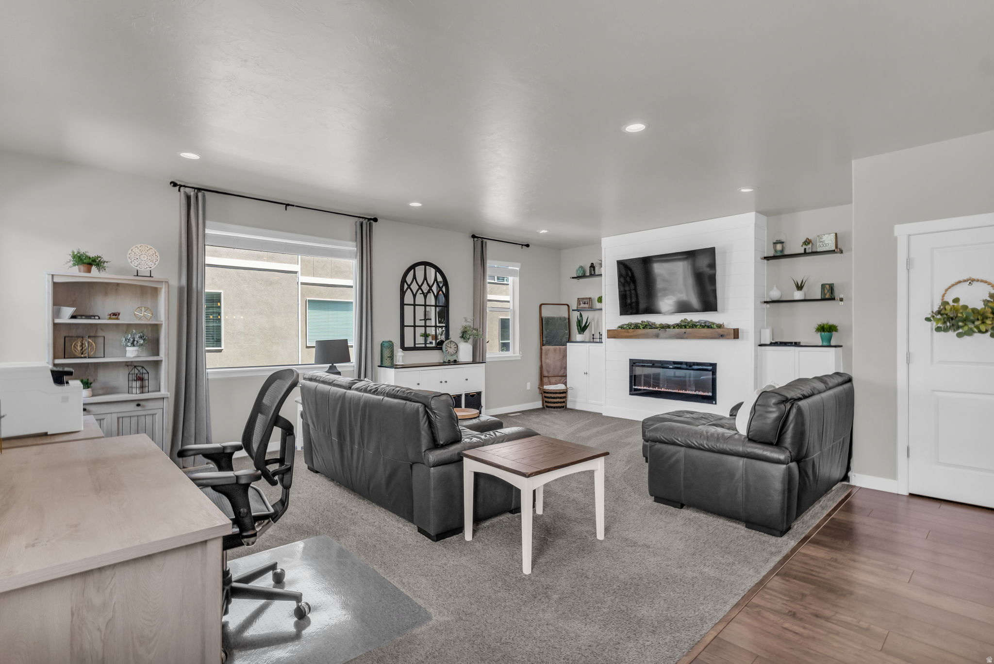 RUSHTON MEADOWS TOWN - Residential