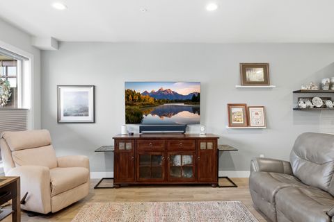 Tiny photo for 2369 E MURRAY HOLLADAY RD S #A202, Holladay, UT 84117 (MLS # 2132314)