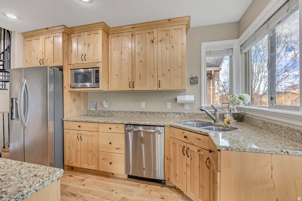 MEADOWS - Residential