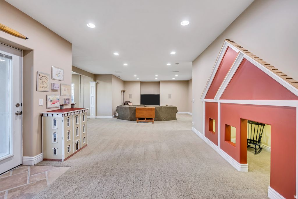 MEADOWS - Residential