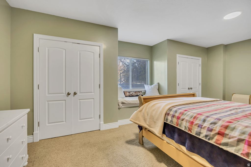 MEADOWS - Residential