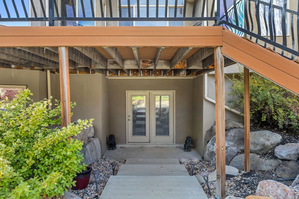 MEADOWS - Residential