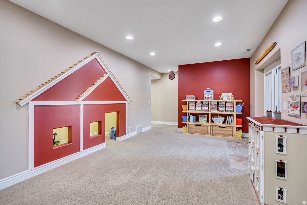 MEADOWS - Residential