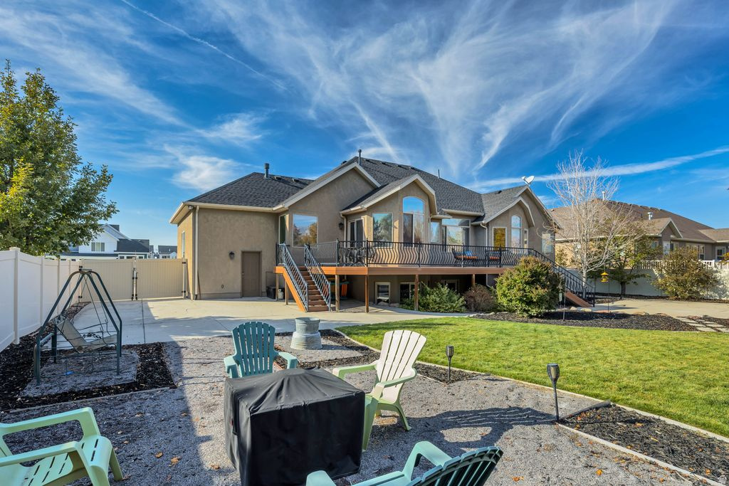 MEADOWS - Residential